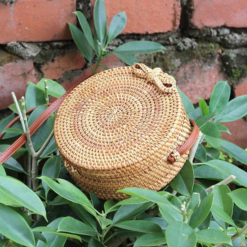 Barabum Round Rattan Summer Straw Crossbody Bag